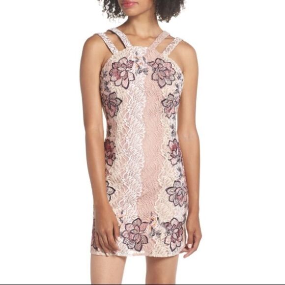 Foxiedox Lace Appliqué Mini Open Back Dress 12 - Picture 1 of 10